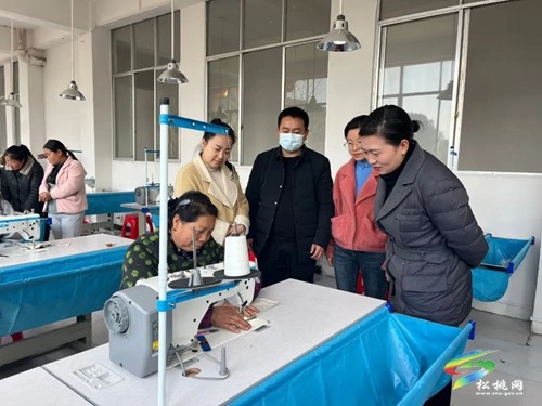 九江街道舉行巧積鄉(xiāng)村振興微工廠開(kāi)工儀式