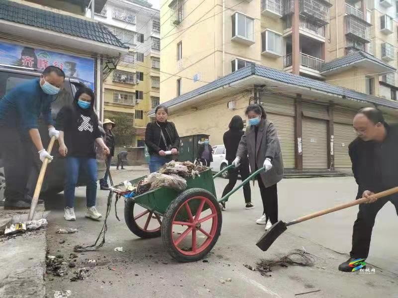 【大美松桃文明行】縣鄉(xiāng)村振興局到麻旦社區(qū)二中廉租房開(kāi)展志愿服務(wù)活動(dòng)