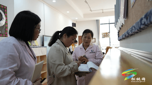 省級評估專家組對縣實驗幼兒園申創(chuàng) “省級示范幼兒園”復評進行指導培訓