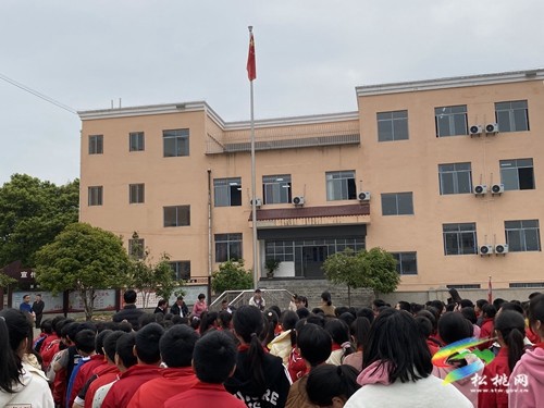 【大美松桃文明行】迓駕鎮(zhèn)開展黨的二十大精神宣講進校園活動
