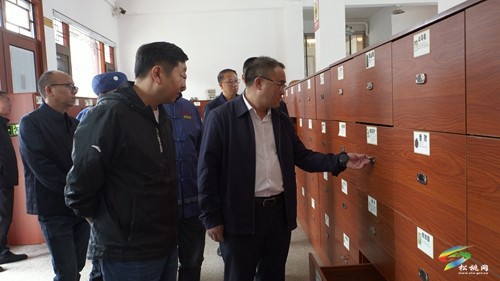 云南省屏邊縣黨政代表團來我縣考察調(diào)研