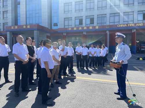 松銅高速公路全體職工走進(jìn)消防參觀學(xué)習(xí)