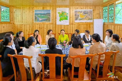 松桃舉辦“最美人間五月天”第三十三期VV沙龍活動