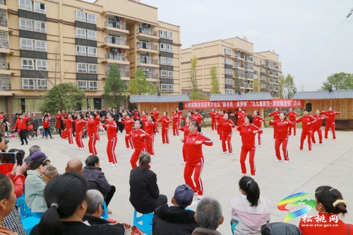 ​提升文明素養(yǎng) 推進(jìn)文明創(chuàng)建