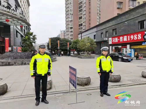 ​松桃交警圓滿完成2021年元旦節(jié)期間道路交通安保工作任務(wù)