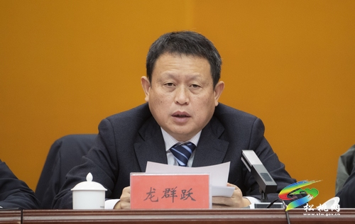縣委經(jīng)濟工作會議召開