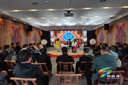 訪談類節(jié)目“品松話桃”在縣融媒體中心正式錄制