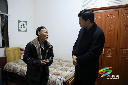 市委宣傳部走訪慰問(wèn)全國(guó)道德模范提名獎(jiǎng)獲得者劉仁平