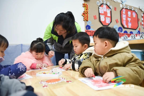 松桃：搬遷戶子女就近入園上學(xué)
