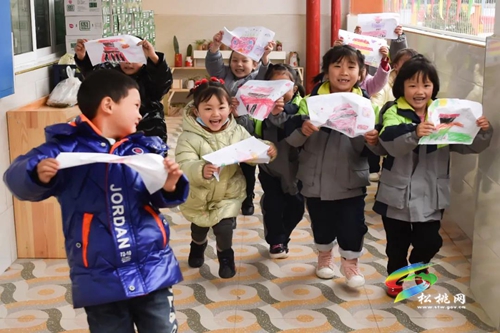 松桃：搬遷戶子女就近入園上學(xué)