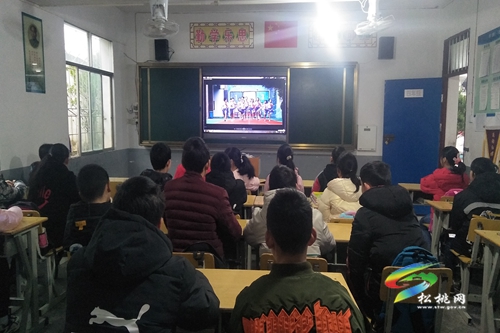 寨英鎮(zhèn)各中小學(xué)積極上好《開學(xué)第一課》