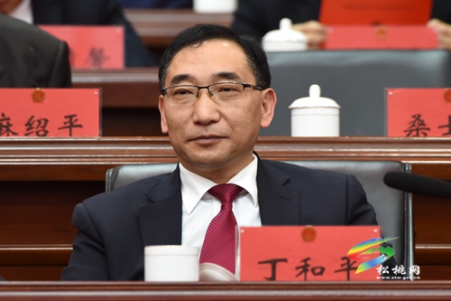 松桃苗族自治縣十六屆人民代表大會(huì)五次會(huì)議閉幕會(huì)勝利閉幕