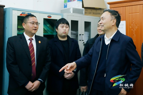 省政法隊伍教育整頓指導(dǎo)組到松桃調(diào)研指導(dǎo)政法隊伍教育整頓工作