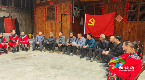 【奮斗百年路 啟航新征程】芭蕉社區(qū)：雙語(yǔ)講黨史走“新”更走“心”