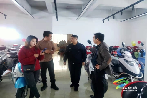 普覺鎮(zhèn)開展煙花爆竹、“九小”場所專項(xiàng)檢查行動(dòng)