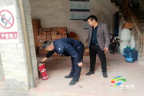 普覺鎮(zhèn)開展煙花爆竹、“九小”場所專項(xiàng)檢查行動(dòng)