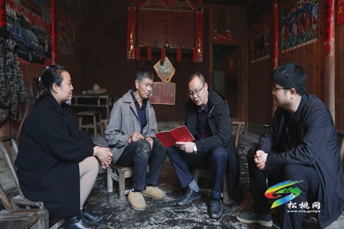 松桃:群眾喜得“股權(quán)證” 產(chǎn)業(yè)振興民生旺