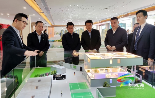 龍群躍帶隊赴西安、長沙等地開展招商引資考察