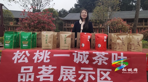 政府“搭臺”  群眾“唱戲”
