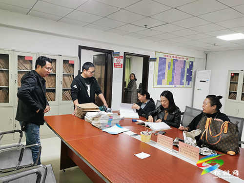 “我為群眾辦實事”松桃檔案館充分發(fā)揚“三舉措”惠民生