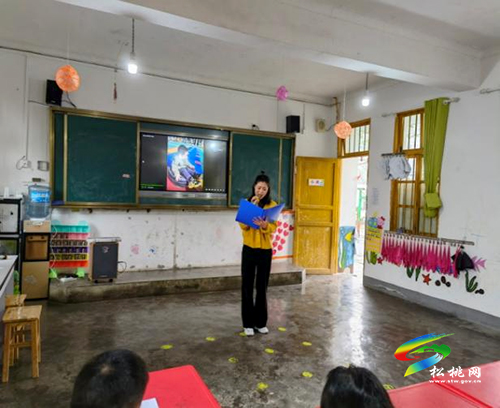 ​大路第二幼兒園開展“立德樹人、做人民滿意的好老師”師德師風(fēng)演講比賽
