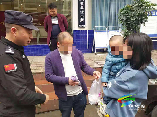 【奮斗百年路 啟航新征程】松桃公安真情為民獲錦旗致謝