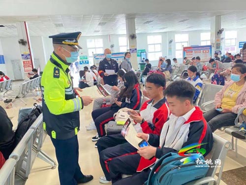 松桃：多措并舉保障群眾假期安全出行