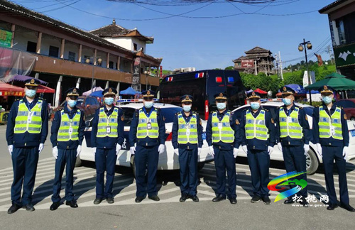 堅(jiān)守崗位護(hù)航“五一” 松桃交通執(zhí)法大隊(duì)全員在路上