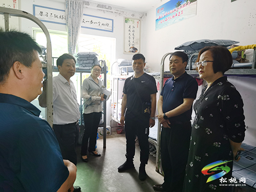 ​唐永明率隊到大興街道調(diào)研教育保障情況