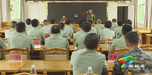 “四史三情宣講行　志愿五老頌黨恩”進軍營宣講活動走進縣人武部
