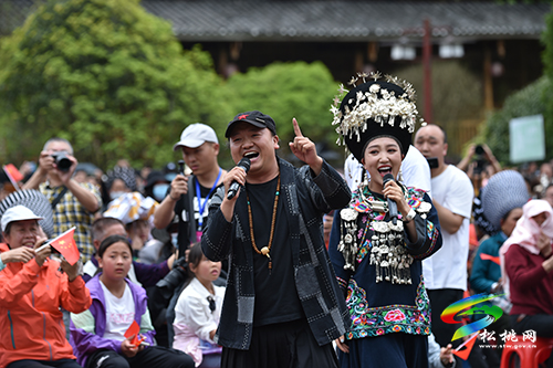 ​中國苗王城：數萬賓朋相聚，歡慶四月八