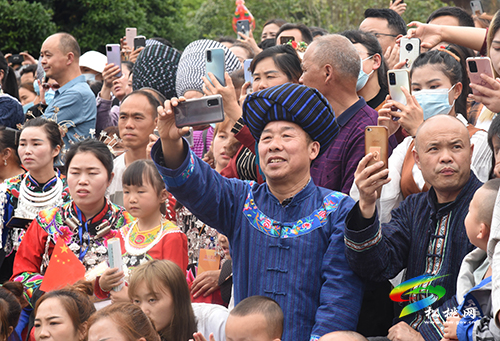 松桃：載歌載舞展絕活 歡慶苗家“四月八”