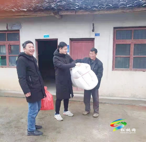 石宇：幫扶結(jié)碩果  真情暖人心