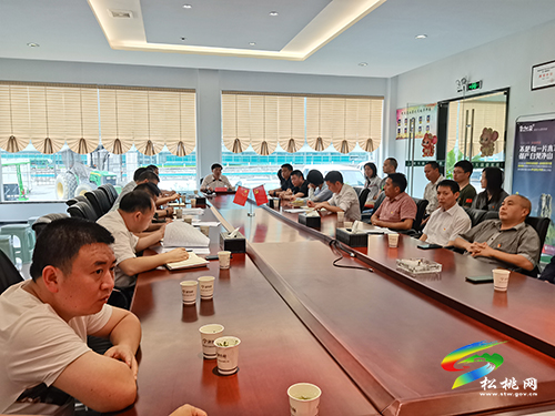 【奮斗百年路 啟航新征程】市生態(tài)環(huán)境局松桃分局、印江分局黨支部聯(lián)合開展革命傳統(tǒng)教育系列活動(dòng)