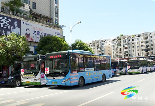松桃：300余輛愛心車為高考保駕護(hù)航