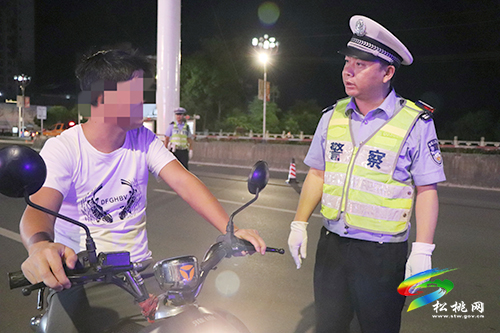 松桃交警大隊積極開展高考前夕集中夜查整治專項行動