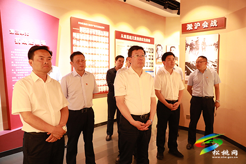 夏紅民到松桃調(diào)研時強調(diào)