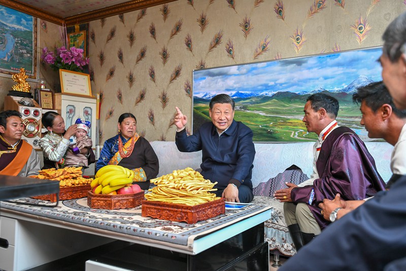 習(xí)近平：我們都是一家人，都是兄弟姐妹，我們的明天會更好