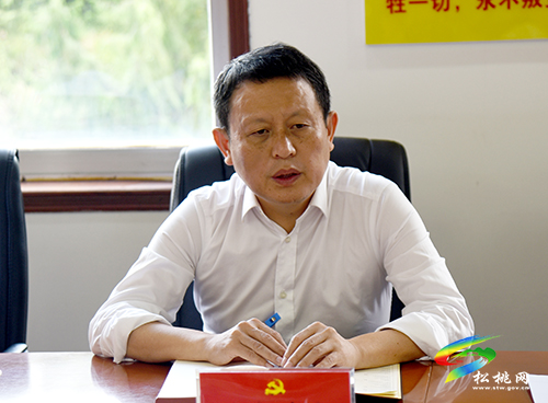 中國共產(chǎn)黨松桃苗族自治縣第十三屆委員會(huì)第十一次全體會(huì)議分組討論會(huì)召開