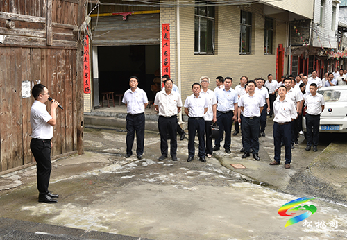 松桃赴石梁鄉(xiāng)開展“重走長征路，再憶革命情”黨史學(xué)習(xí)教育