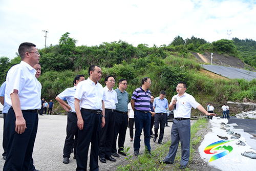 省人大執(zhí)法檢查組來銅開展固體廢物污染環(huán)境防治法執(zhí)法檢查