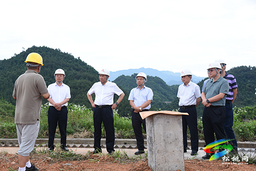 省人大執(zhí)法檢查組來銅開展固體廢物污染環(huán)境防治法執(zhí)法檢查