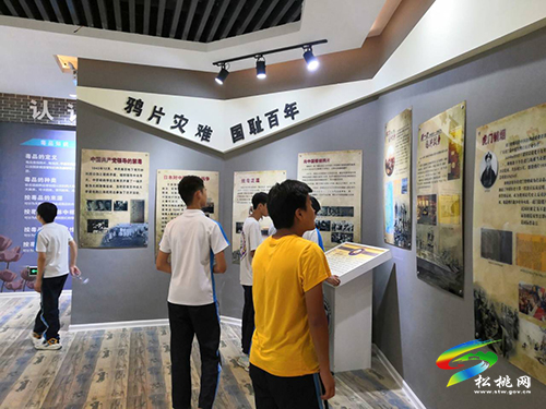 迓駕鎮(zhèn)中學(xué)組織學(xué)生參觀縣禁毒教育基地