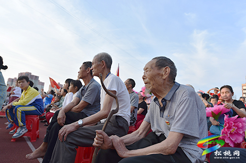 【奮斗百年路　啟航新征程】“喜慶百年華誕 桑榆紅心向黨”