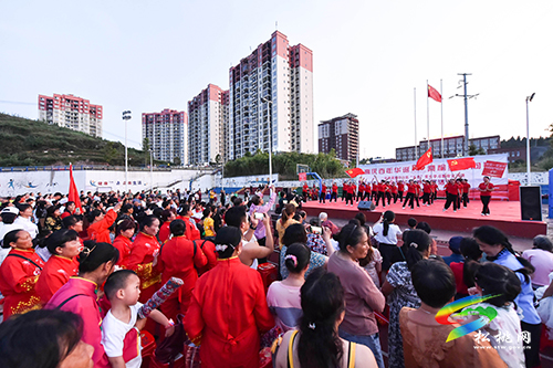 【奮斗百年路　啟航新征程】“喜慶百年華誕 桑榆紅心向黨”