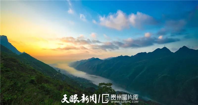 《貴州日?qǐng)?bào)》刊登乾興平文章：共同構(gòu)建人與自然生命共同體