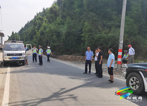 普覺鎮(zhèn)開展道路交通安全檢查