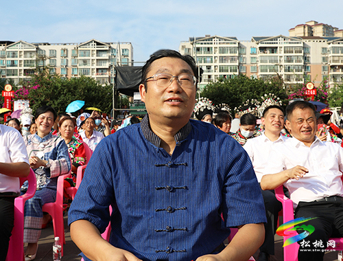 松桃“歌飛苗家六月六 相約松桃話黨恩”苗歌大賽順利開幕