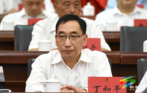 松桃苗族自治縣第十六屆人民代表大會第六次會議勝利閉幕