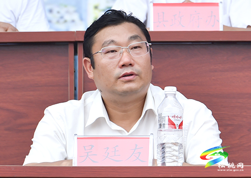松桃舉辦“美麗鄉(xiāng)村”“三和錳業(yè)杯”職工籃球聯(lián)賽
